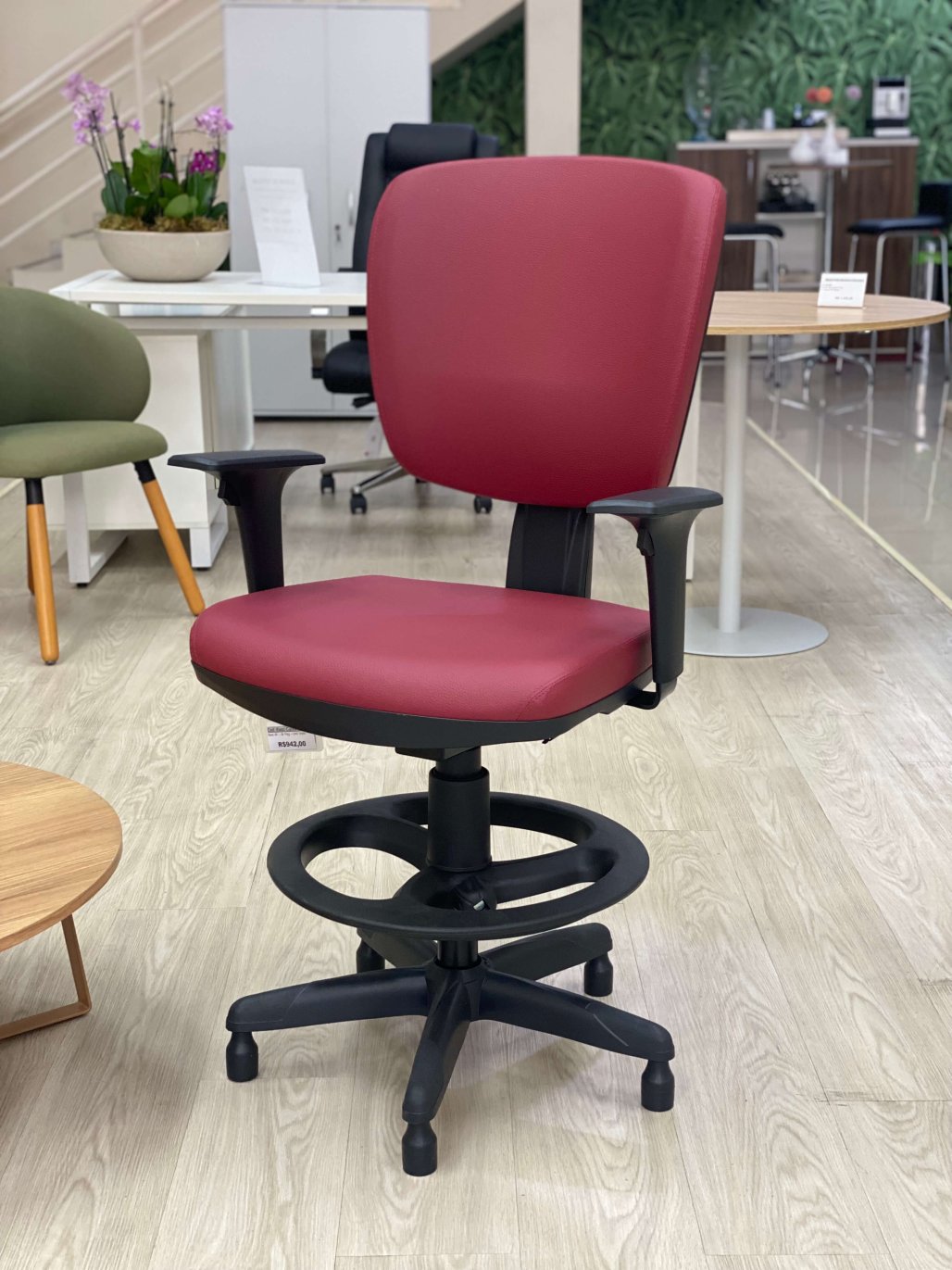 Cadeira Executiva Caixa Back Altrix