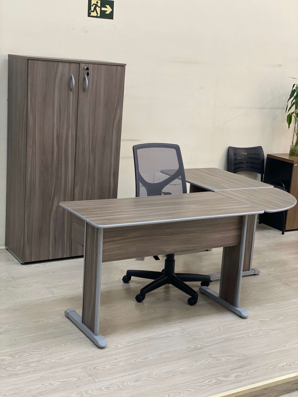 Imagem de Conjunto Mesa em L + Armário Linha Uno