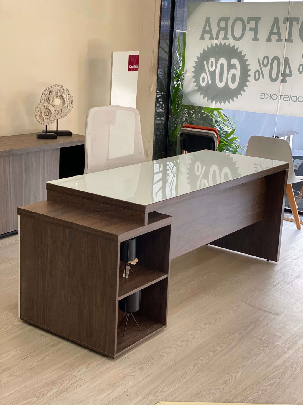 Imagem de Mesa Diretiva Com Pé Gaveteiro 1,70x0,70