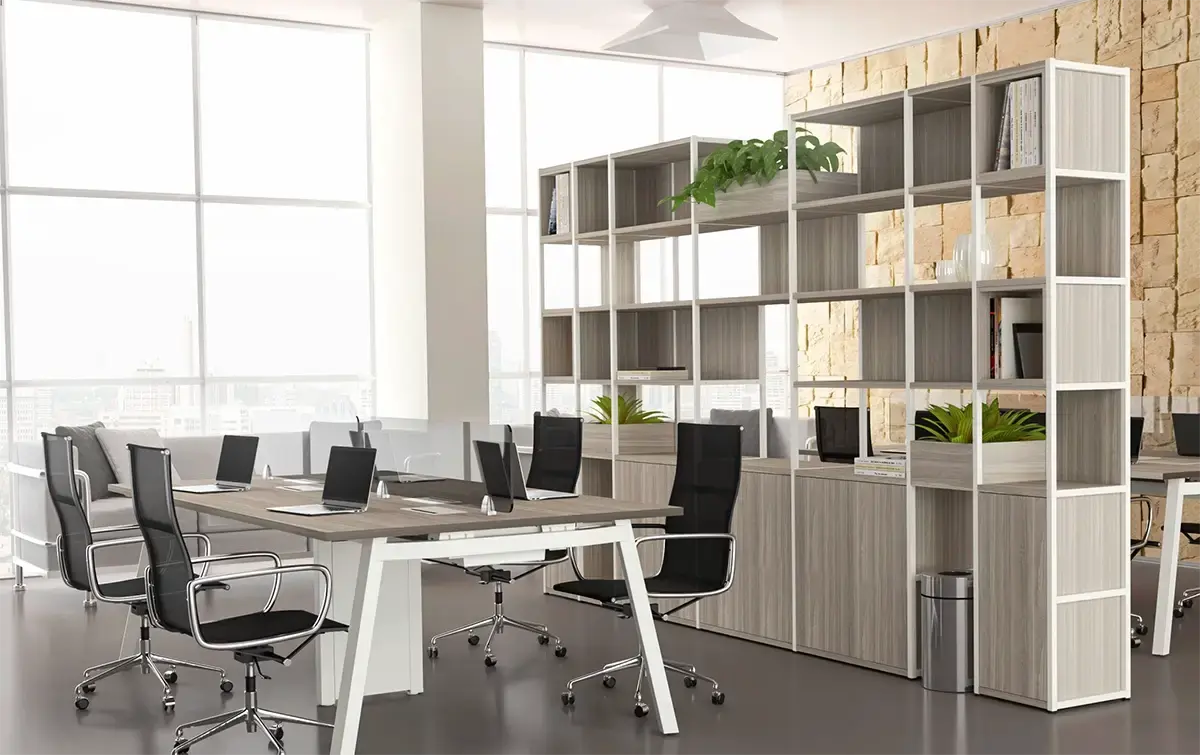 Por que Substituir Paredes por Estantes Modulares no Escritório